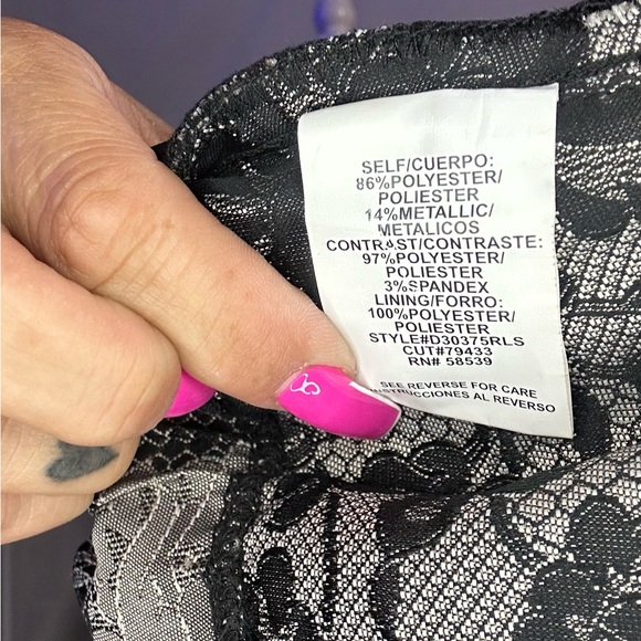 Dresses 2 for $20 or 3 for $30 (Mix & match) - Picture 5 of 7